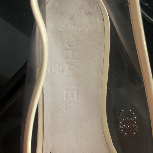 CHANEL CLEAR SLIP ON FLATS - Picture 4 of 7